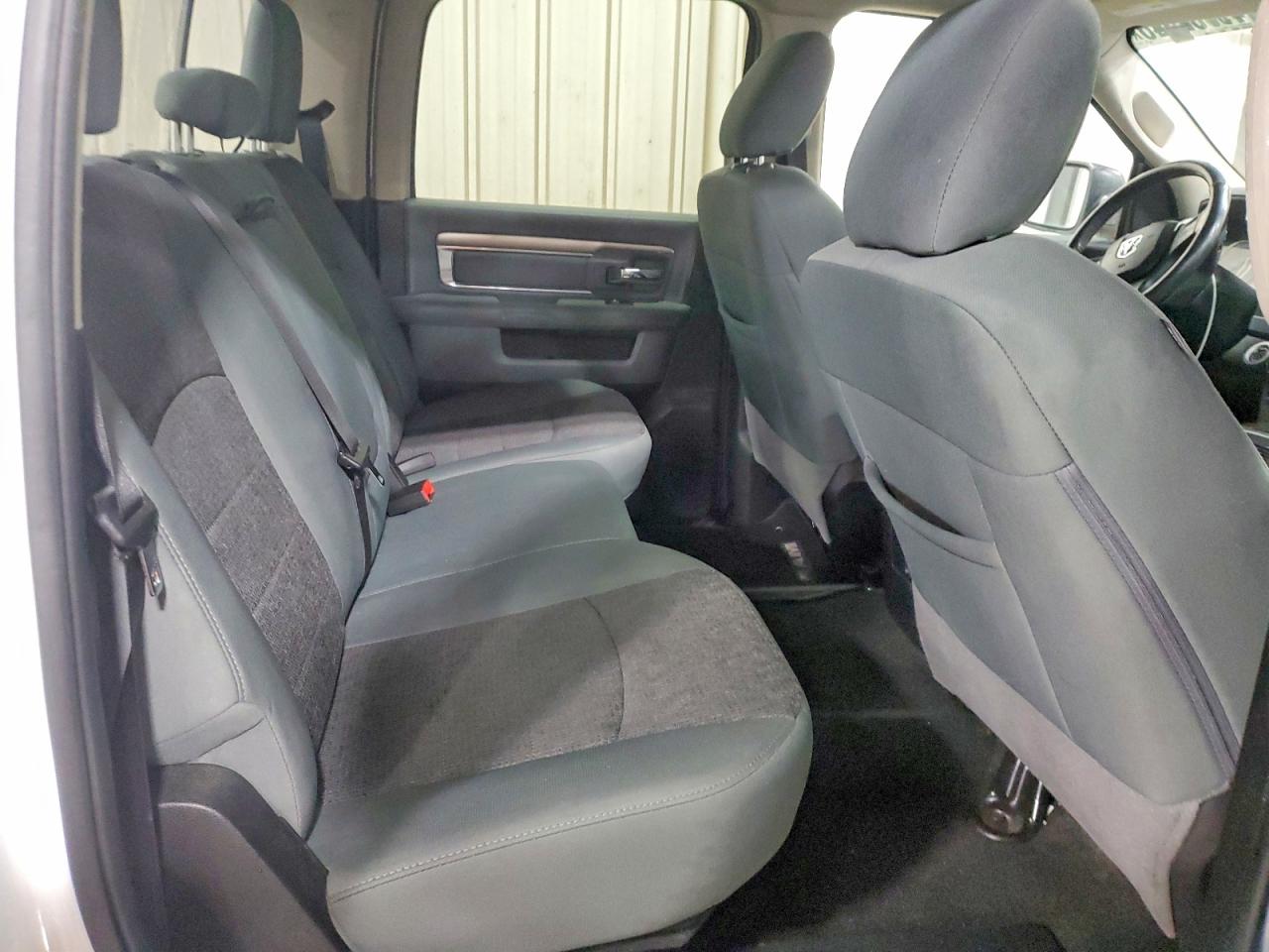 2018 RAM 1500 SLT photo 10