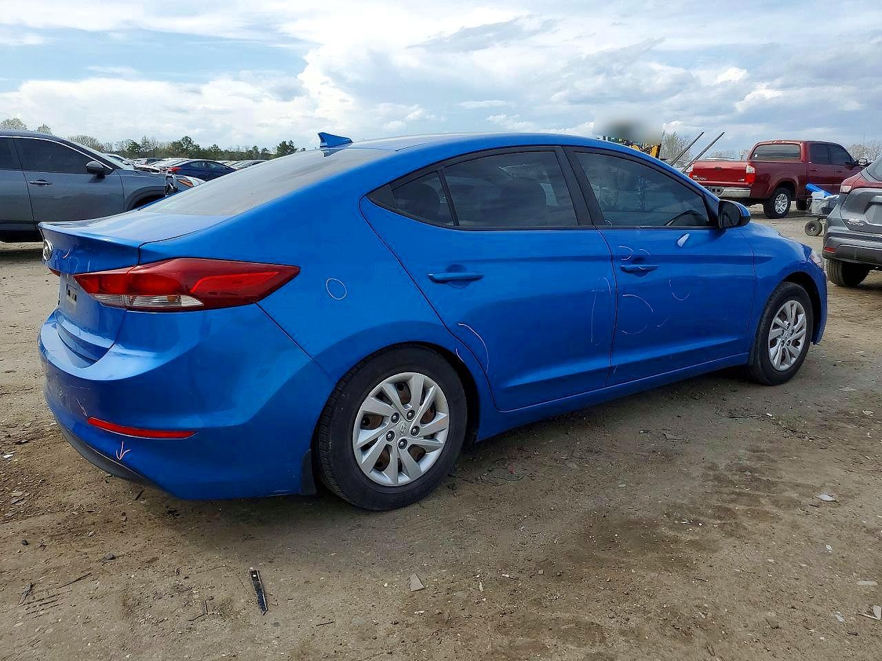 2017 HYUNDAI ELANTRA SE photo 5