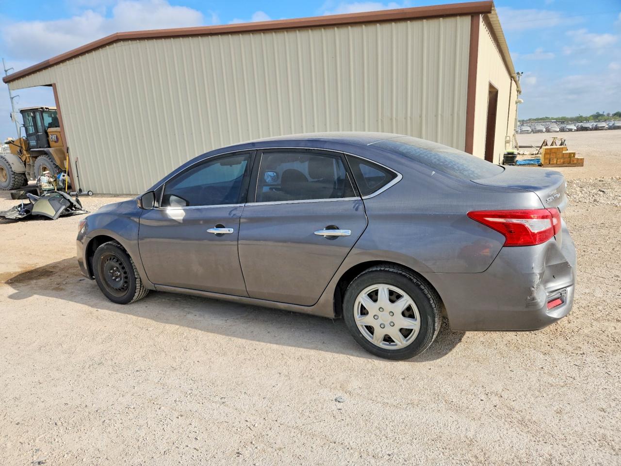 2019 NISSAN SENTRA S photo 4