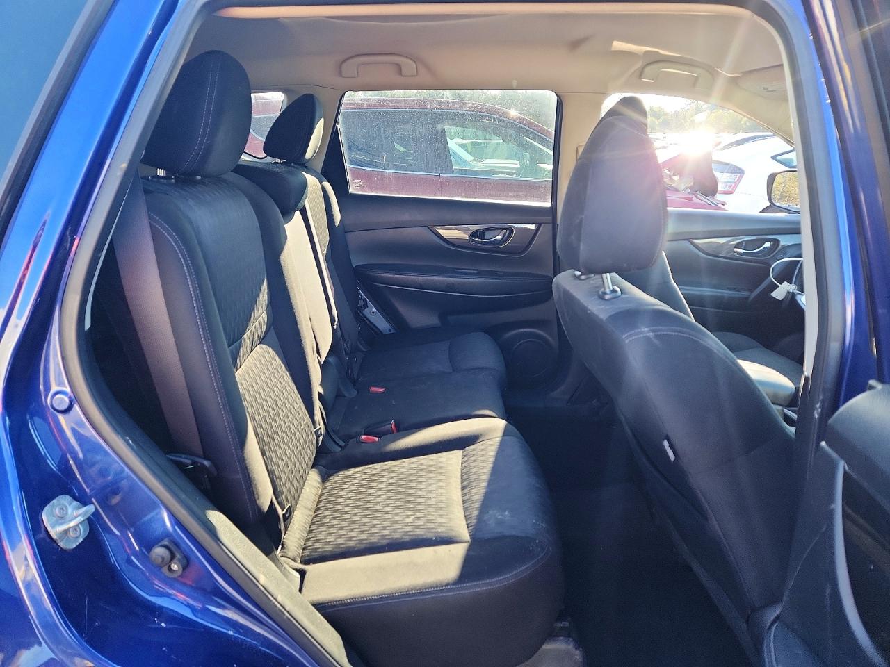 2019 NISSAN ROGUE SV photo 21