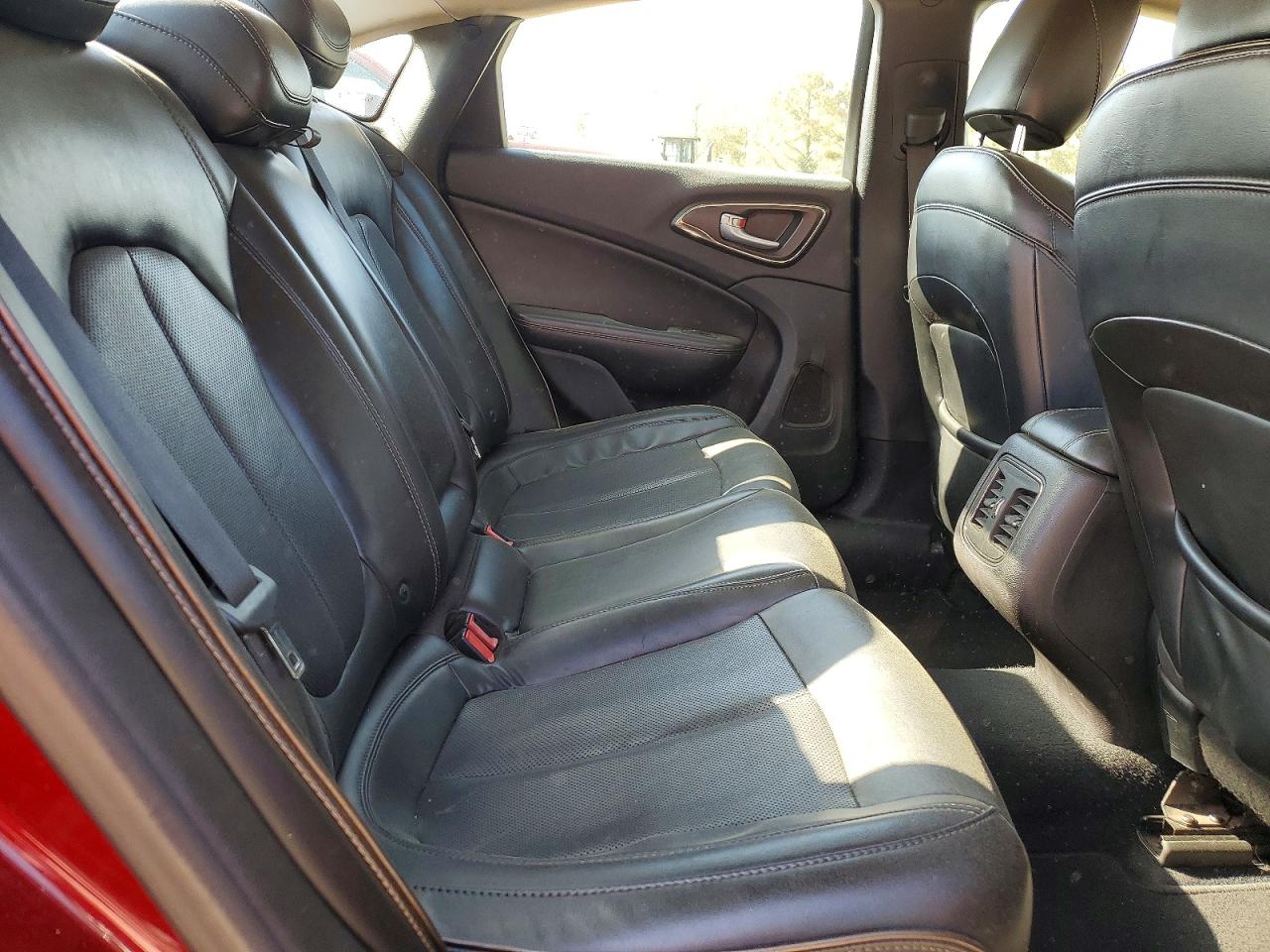 2015 CHRYSLER 200 C photo 10