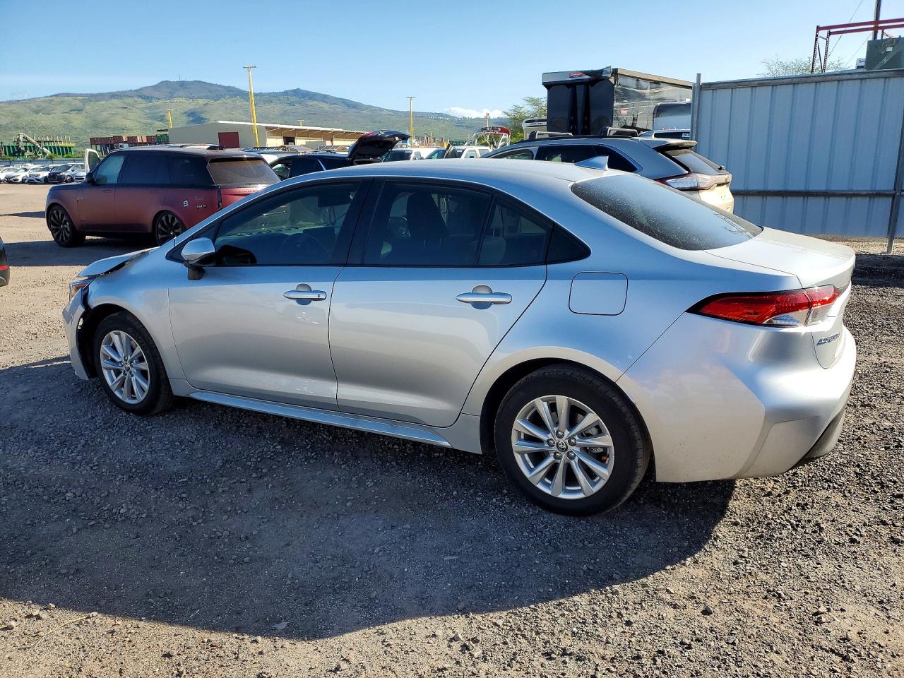 2024 TOYOTA COROLLA photo 3