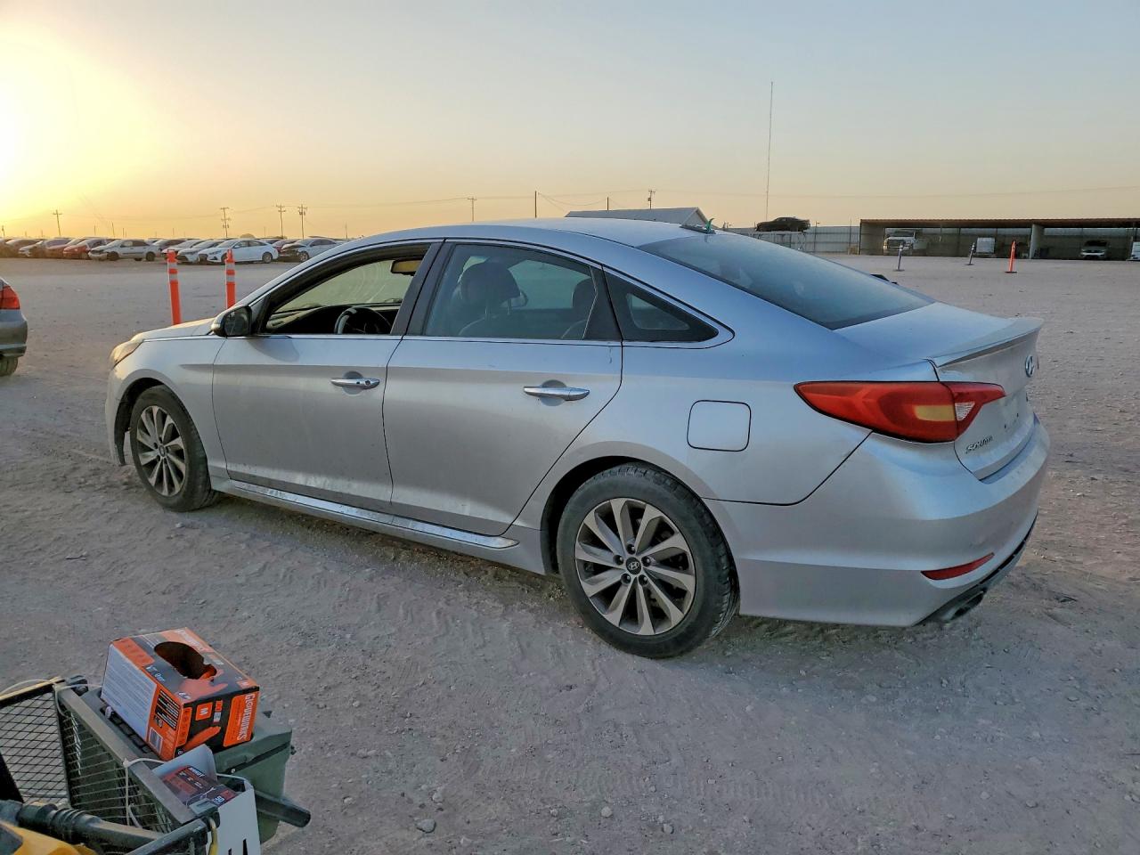 2017 HYUNDAI SONATA SPORT photo 2