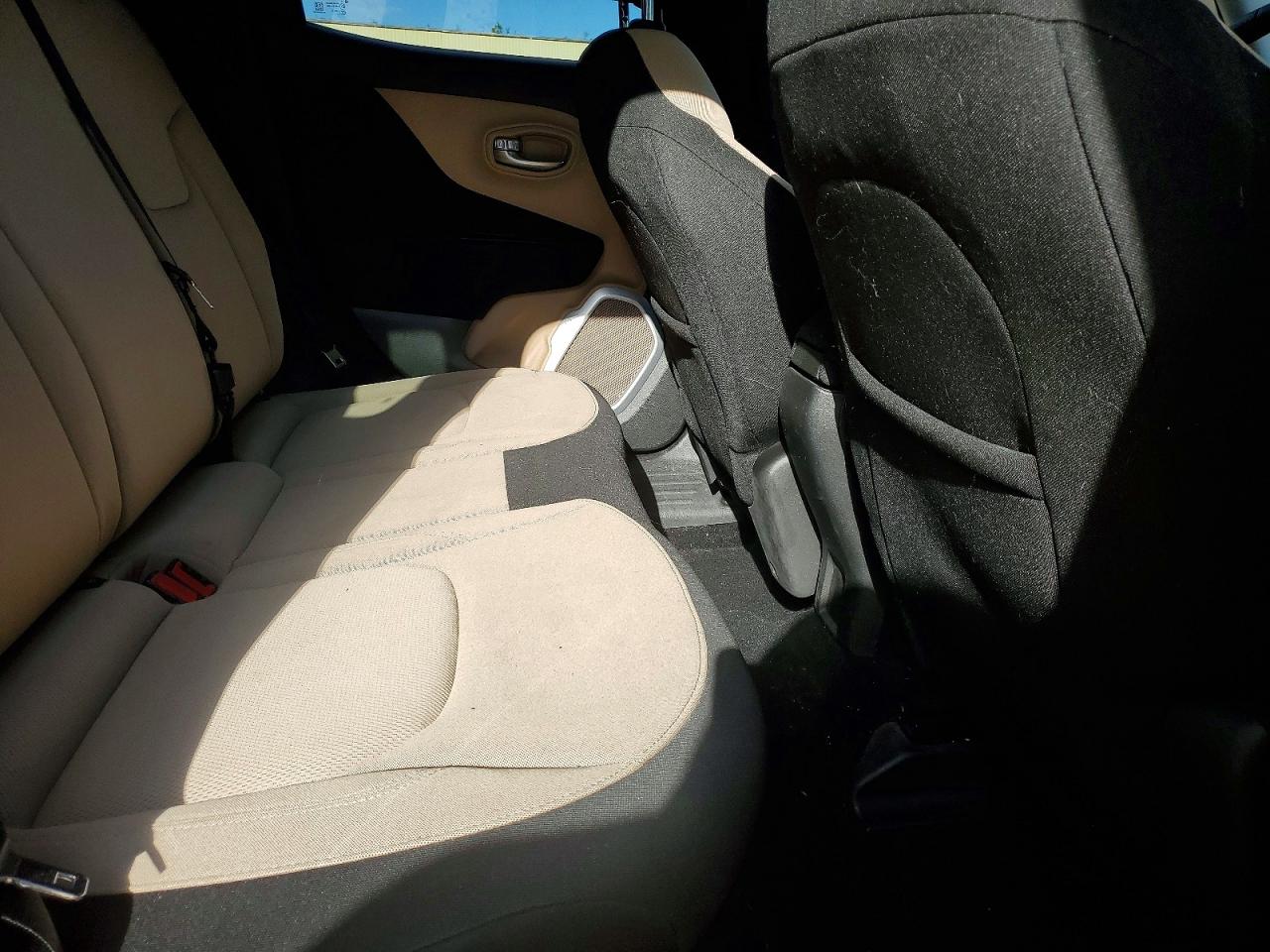 2015 JEEP RENEGADE LATITUDE photo 21