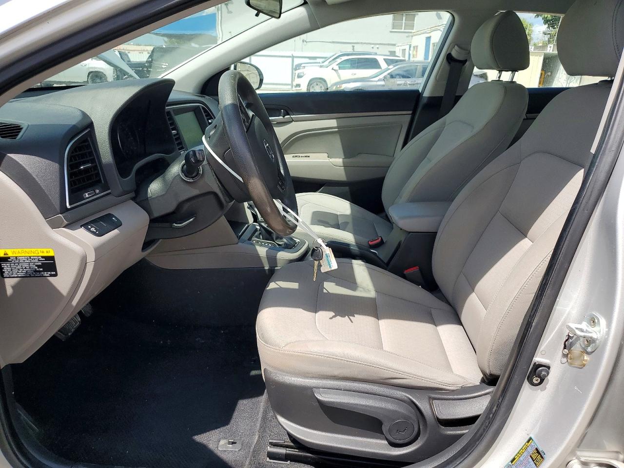 2017 HYUNDAI ELANTRA SE photo 13