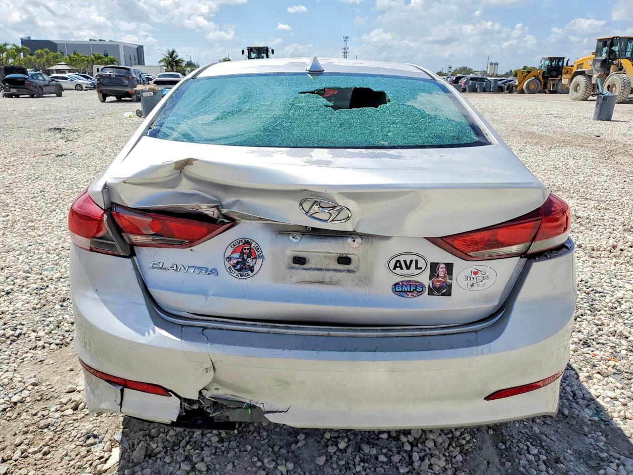 2017 HYUNDAI ELANTRA SE photo 11