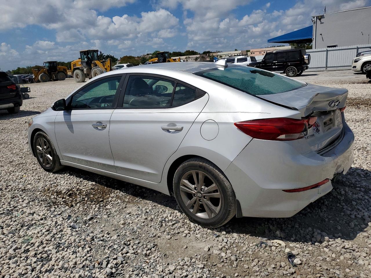 2017 HYUNDAI ELANTRA SE photo 3