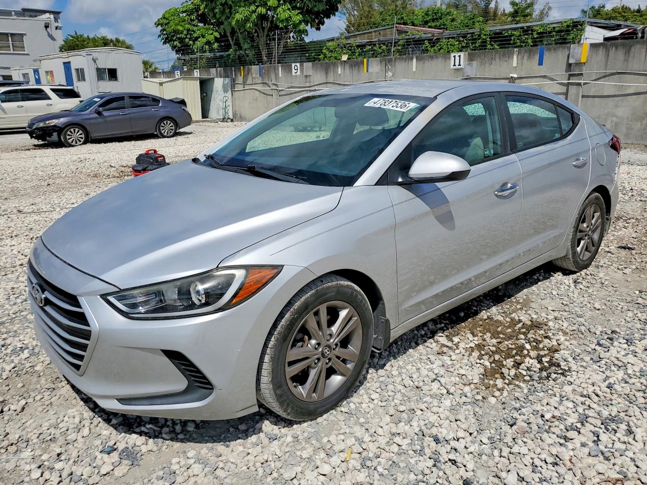 2017 HYUNDAI ELANTRA