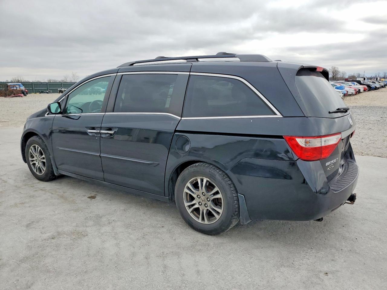 2013 HONDA ODYSSEY EXL photo 4