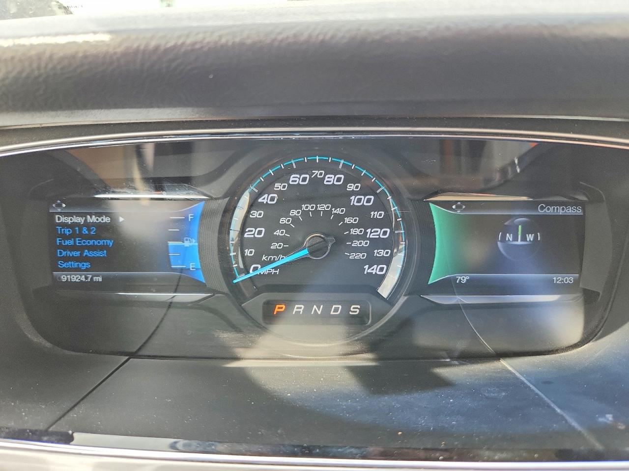 2015 FORD TAURUS SEL photo 25