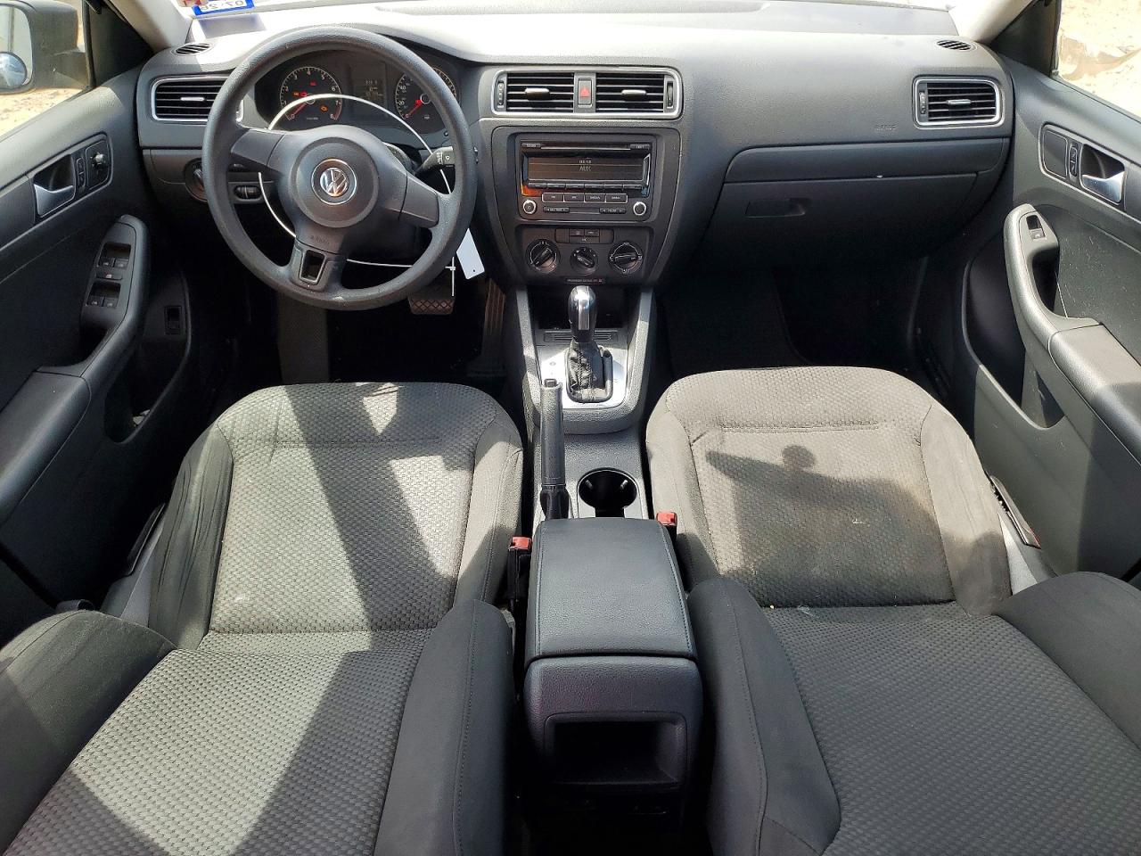 2014 VOLKSWAGEN JETTA BASE photo 8