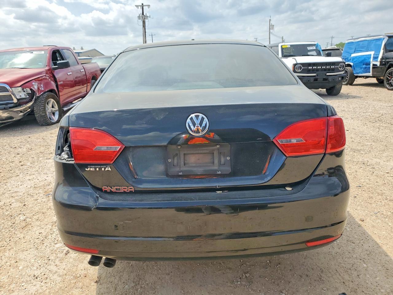 2014 VOLKSWAGEN JETTA BASE photo 6