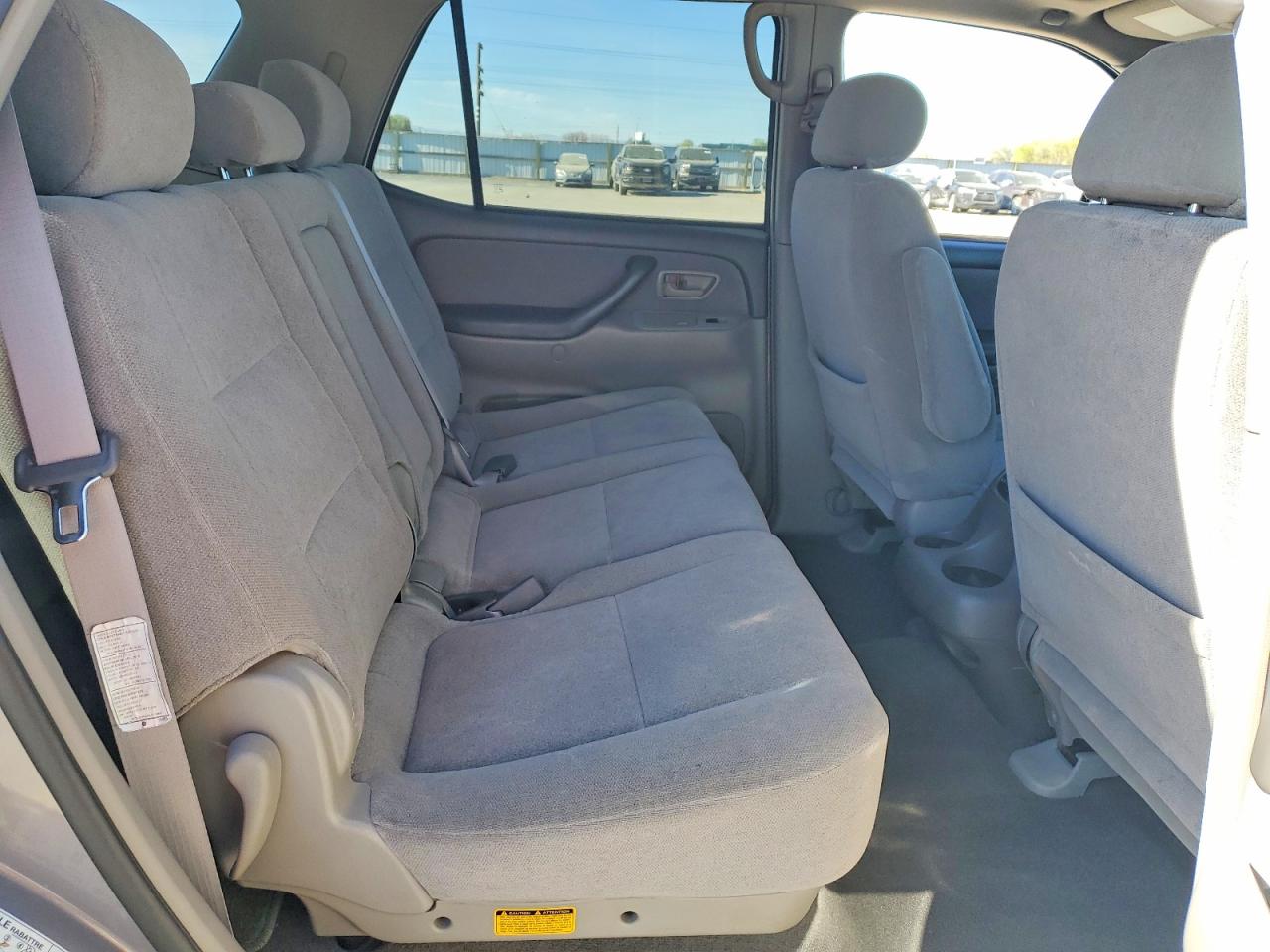 2001 TOYOTA SEQUOIA SR5 photo 31