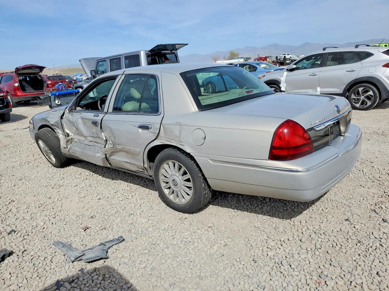 2008 MERCURY GRAND MARQUIS LS photo 4