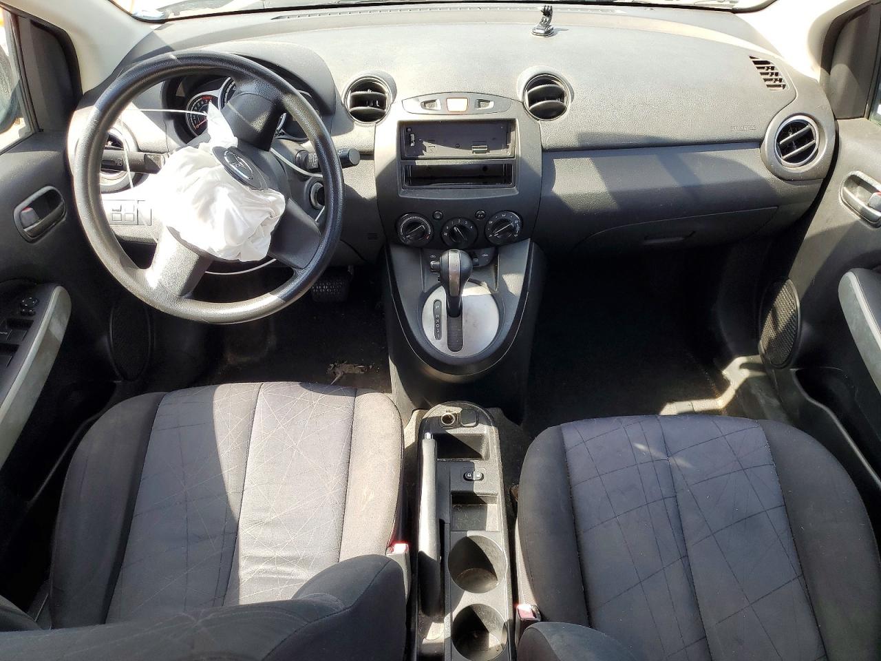 2012 MAZDA MAZDA2 photo 8