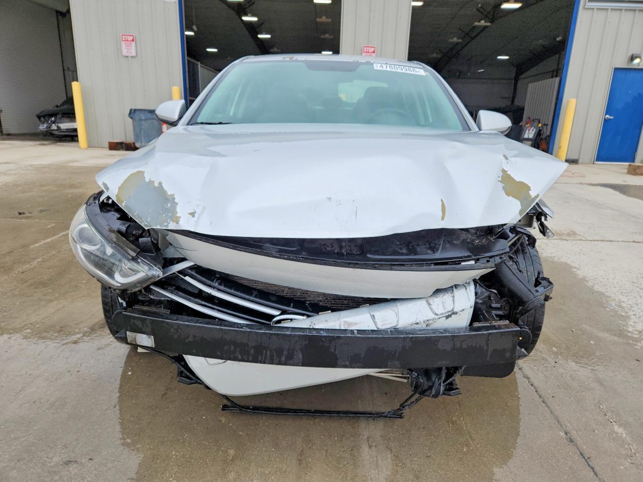 2017 HYUNDAI ELANTRA SE photo 9