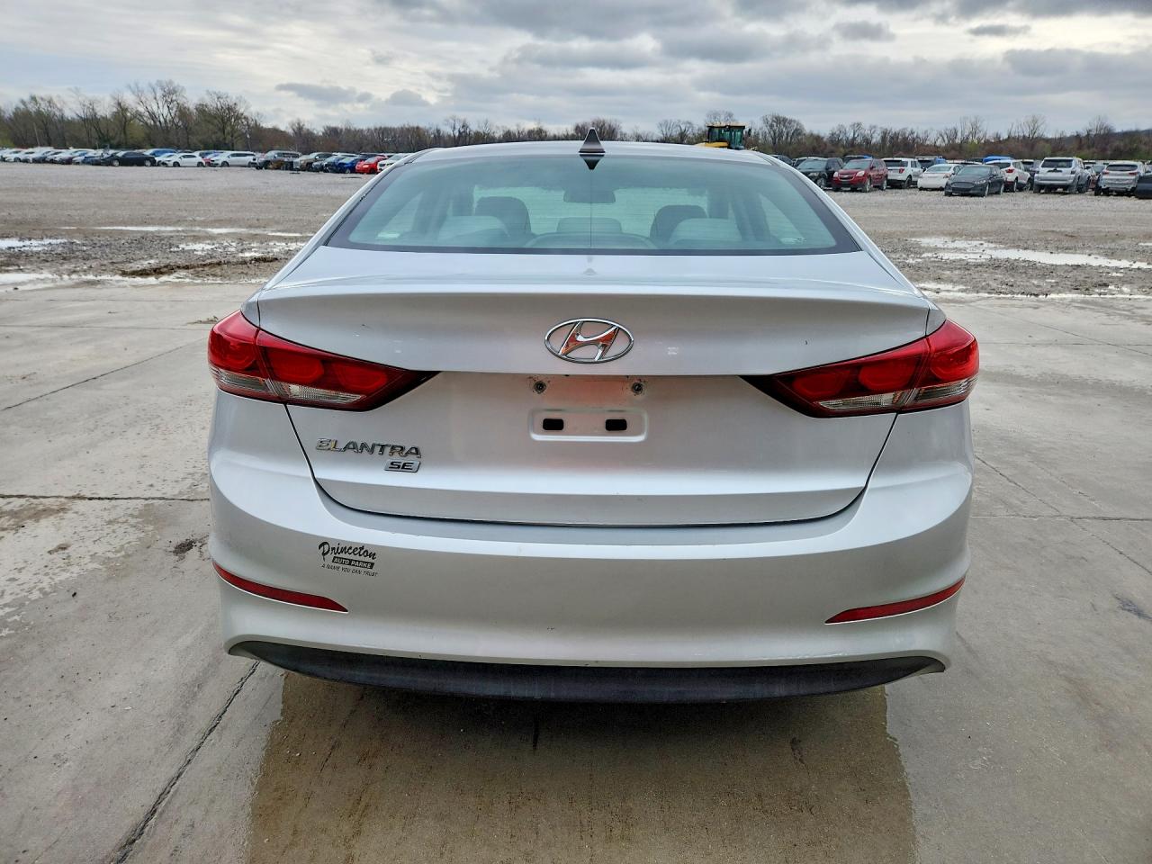 2017 HYUNDAI ELANTRA SE photo 11
