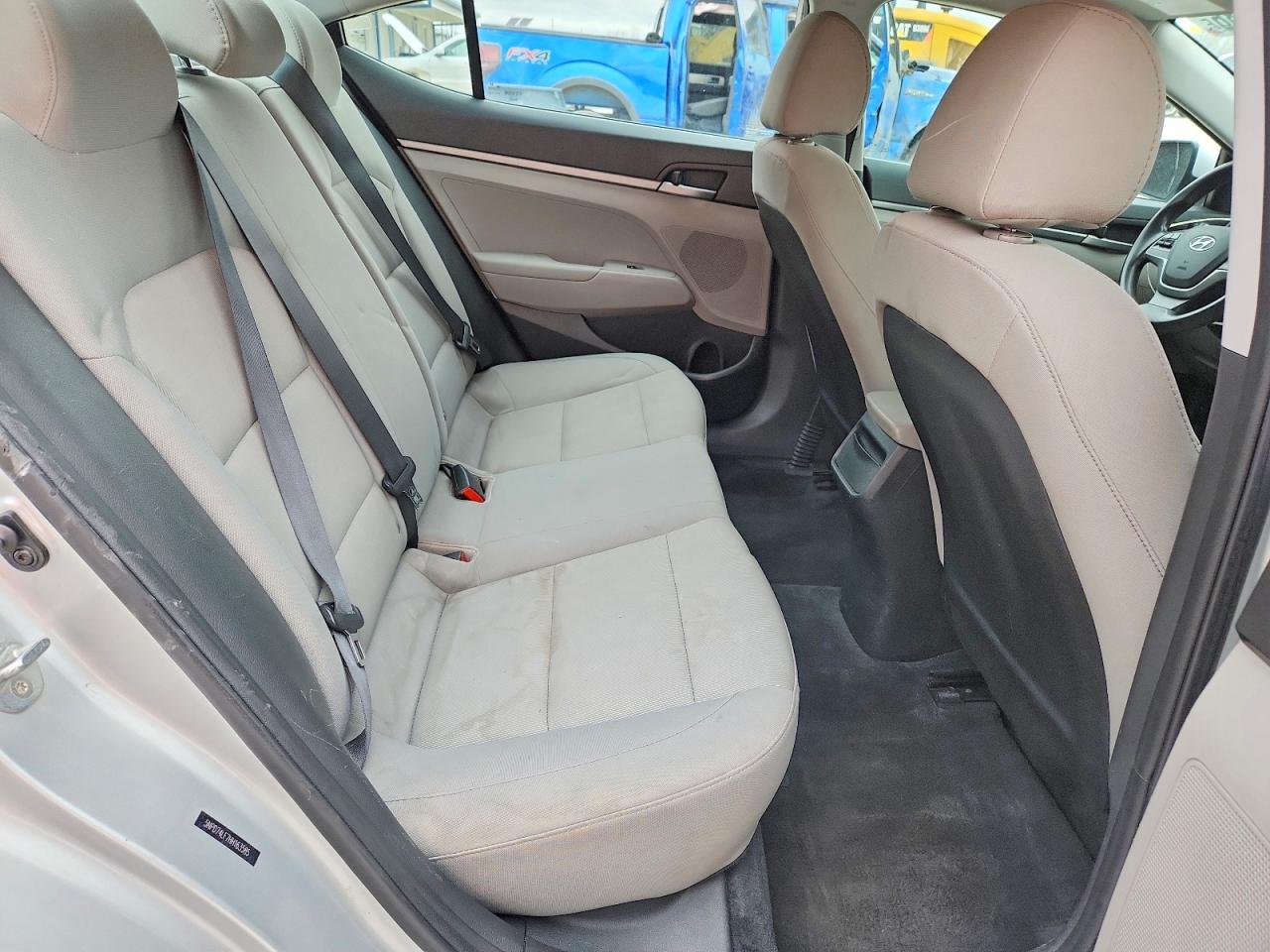 2017 HYUNDAI ELANTRA SE photo 19