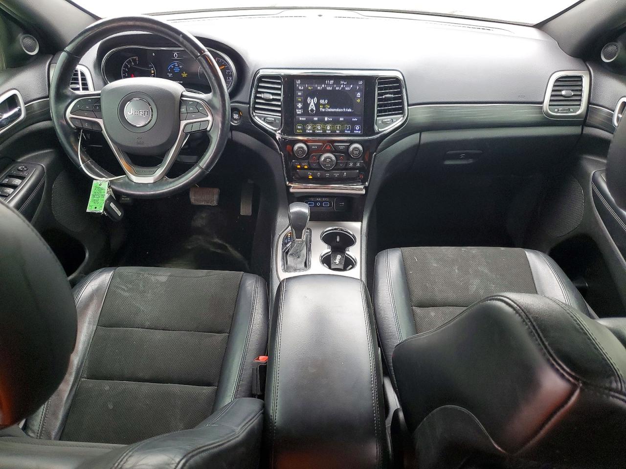2020 JEEP GRAND CHEROKEE LAREDO photo 8