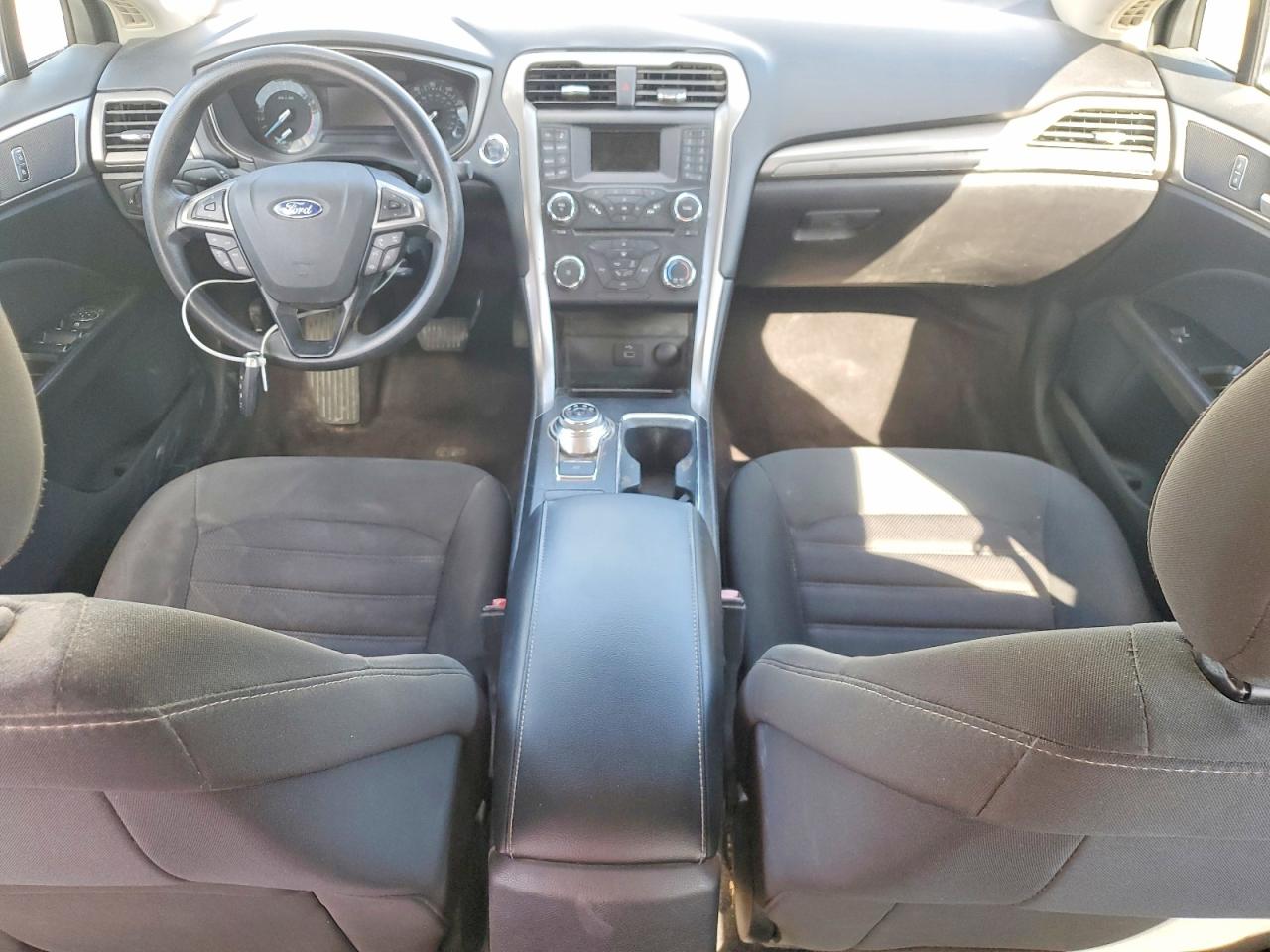 2017 FORD FUSION SE photo 22