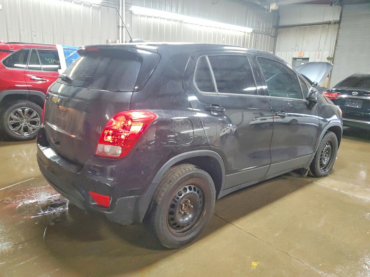 2020 CHEVROLET TRAX LS photo 3