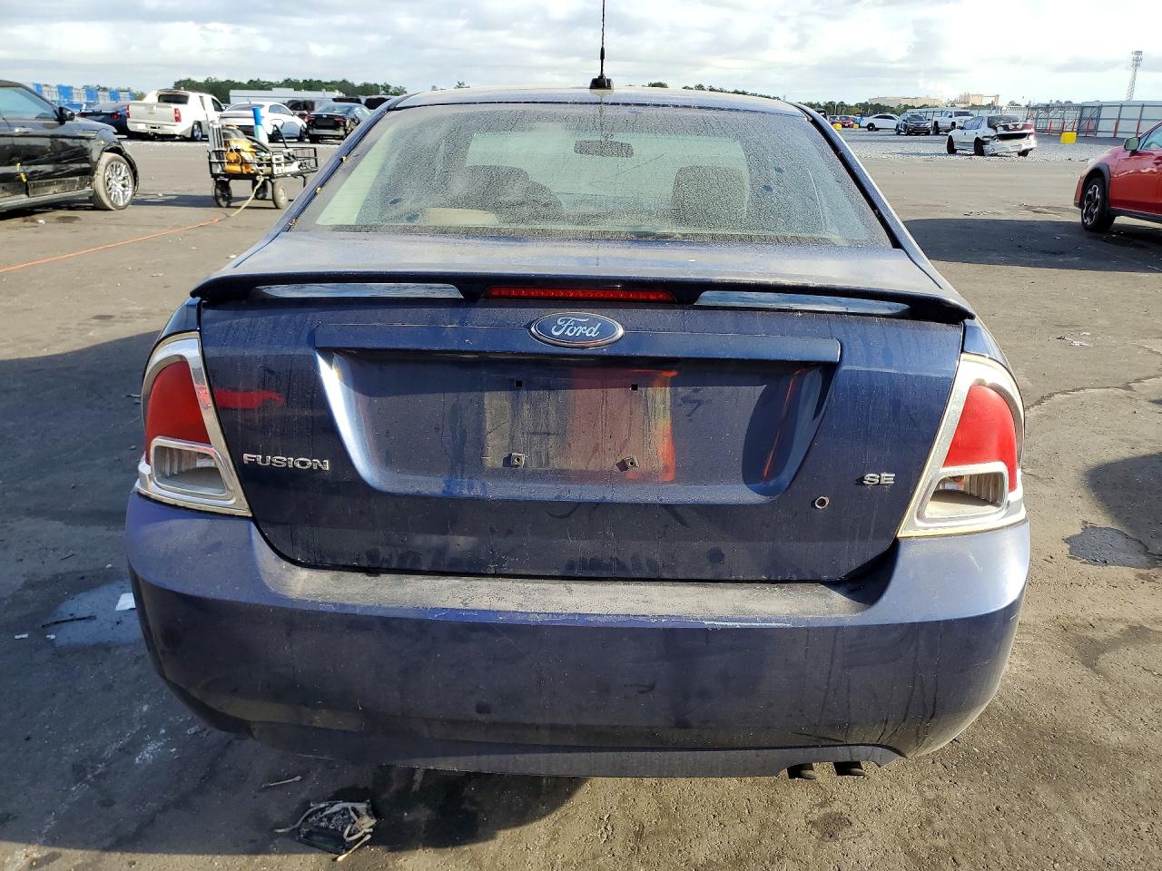 2007 FORD FUSION SE photo 11