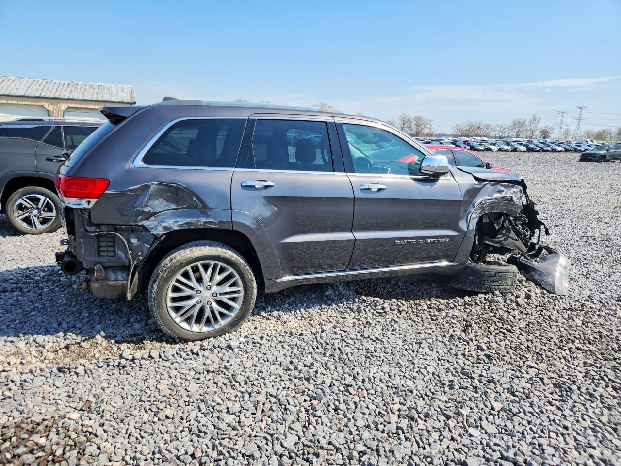 2018 JEEP GRAND CHEROKEE SUMMIT photo 3
