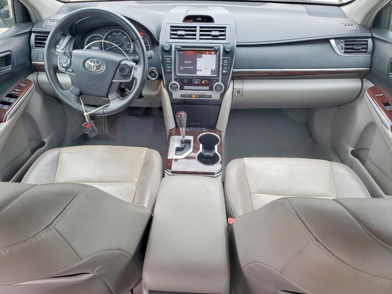 2014 TOYOTA CAMRY XLE photo 15