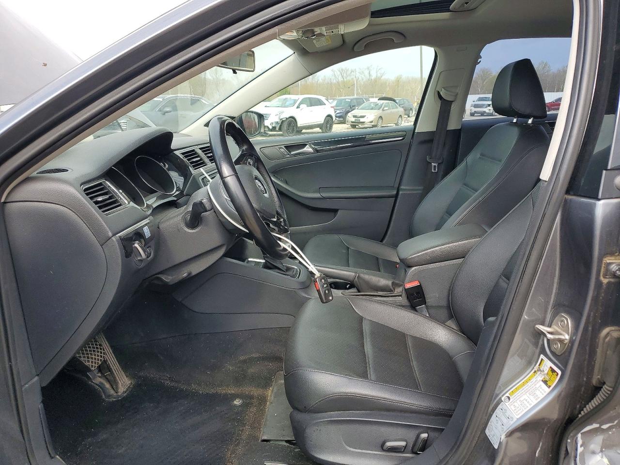 2015 VOLKSWAGEN JETTA TDI photo 13