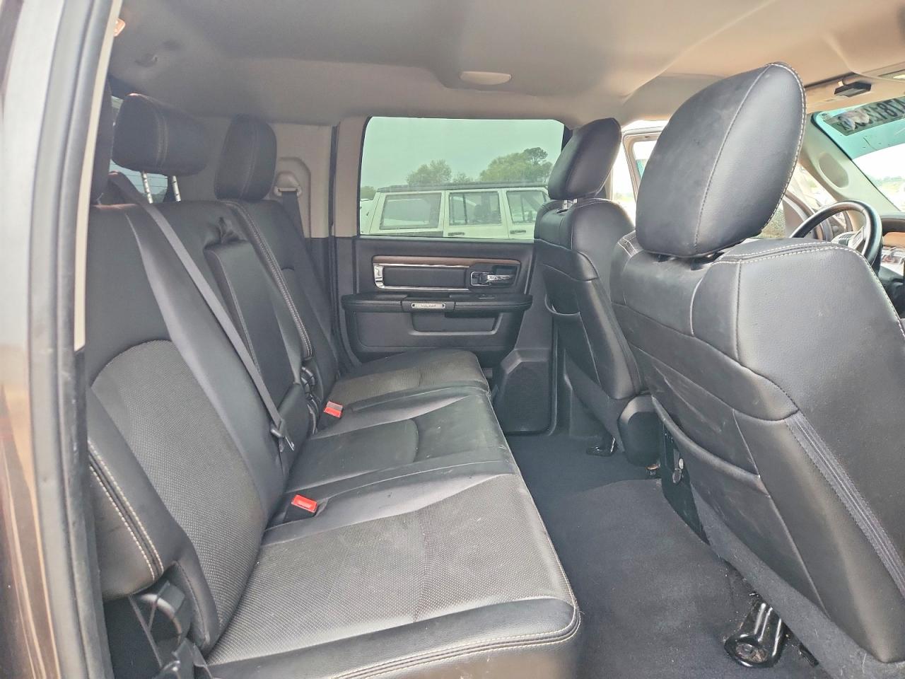 2016 RAM 2500 LARAMIE photo 19