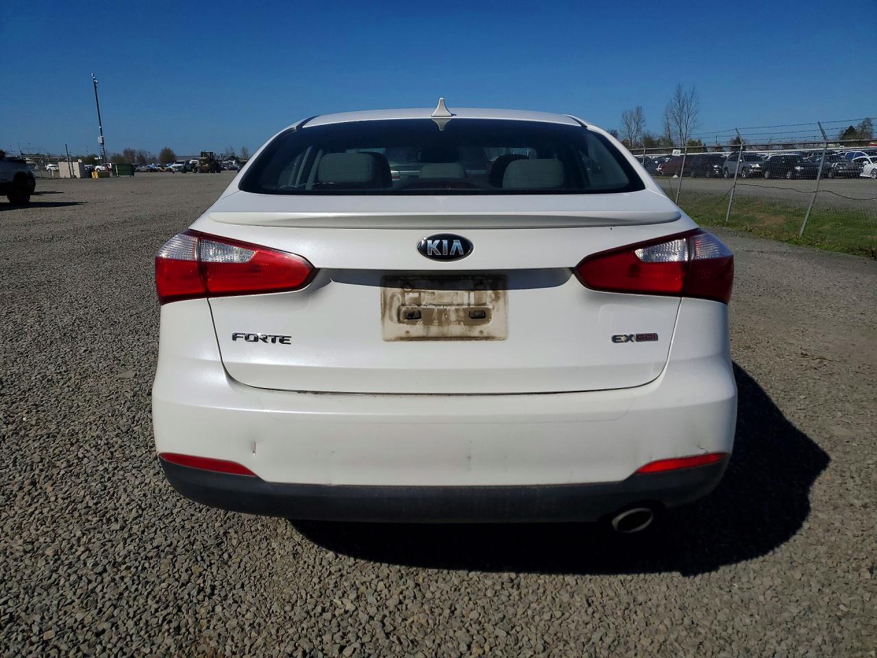 2015 KIA FORTE EX photo 6