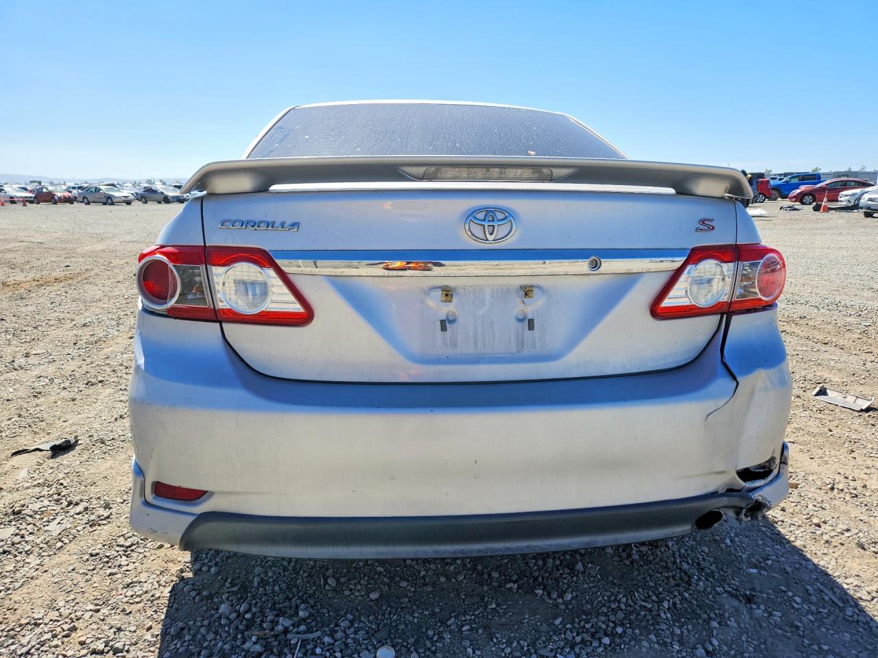 2011 TOYOTA COROLLA S photo 11