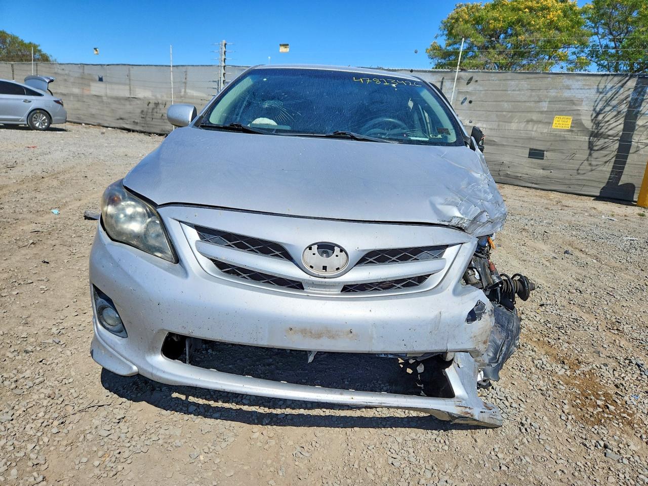 2011 TOYOTA COROLLA S photo 9