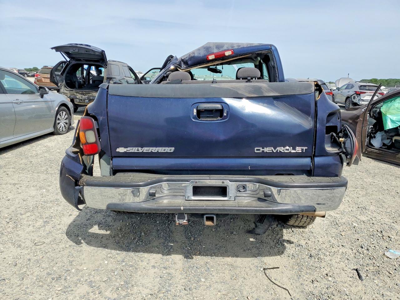 2005 CHEVROLET SILVERADO C1500 photo 11