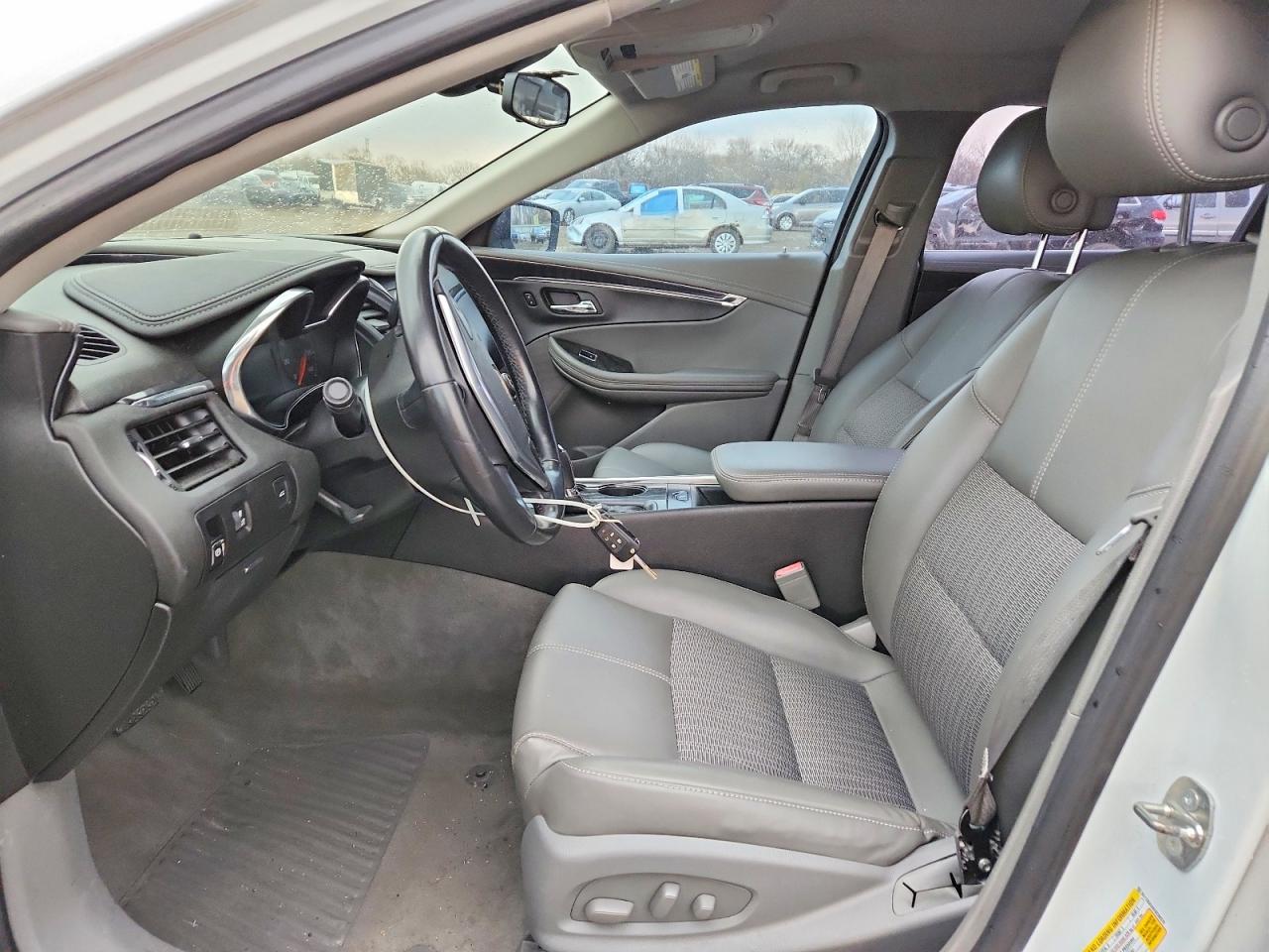 2014 CHEVROLET IMPALA LT photo 7