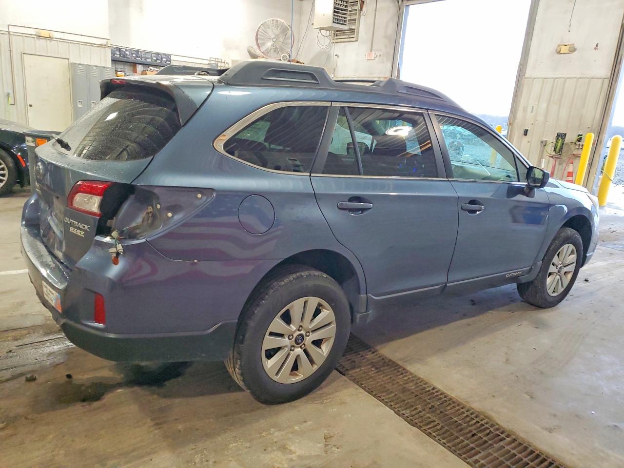 2015 SUBARU OUTBACK PREMIUM photo 7
