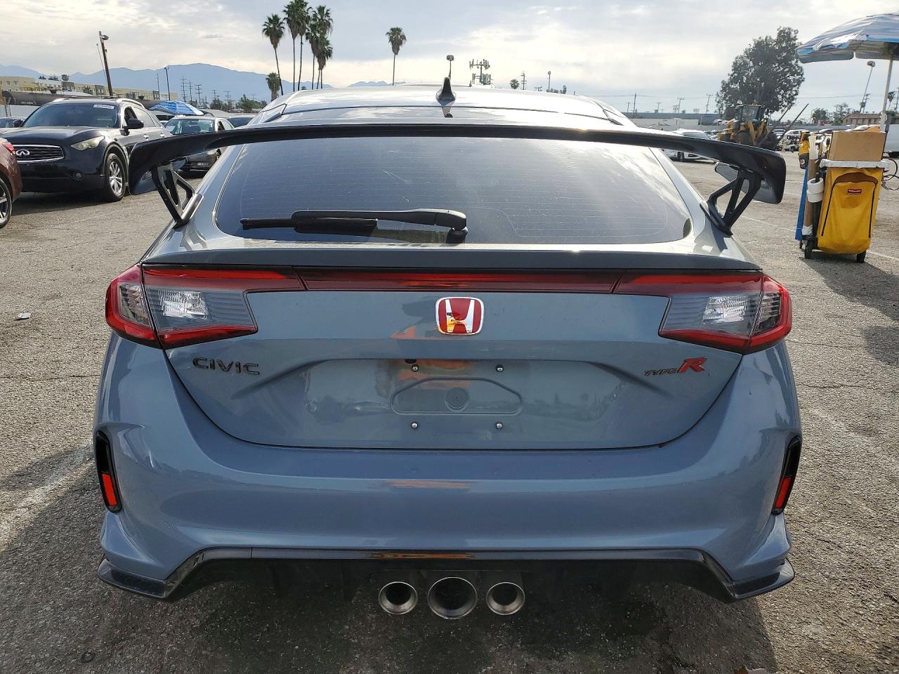 2024 HONDA CIVIC TYPE-R photo 11
