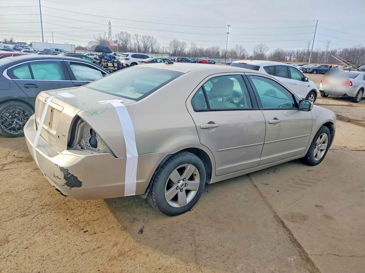 2009 FORD FUSION SE photo 5