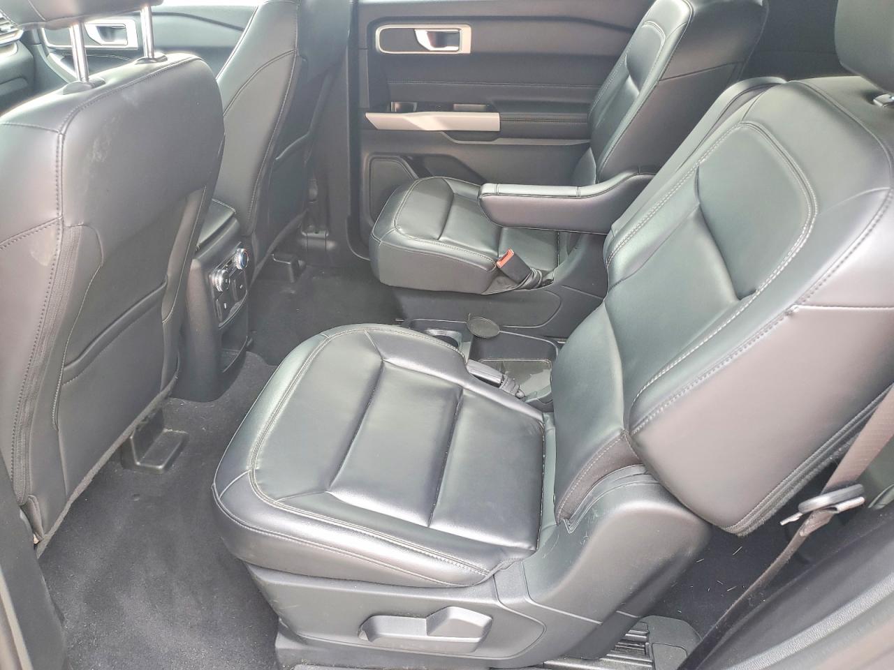 2021 FORD EXPLORER XLT photo 31
