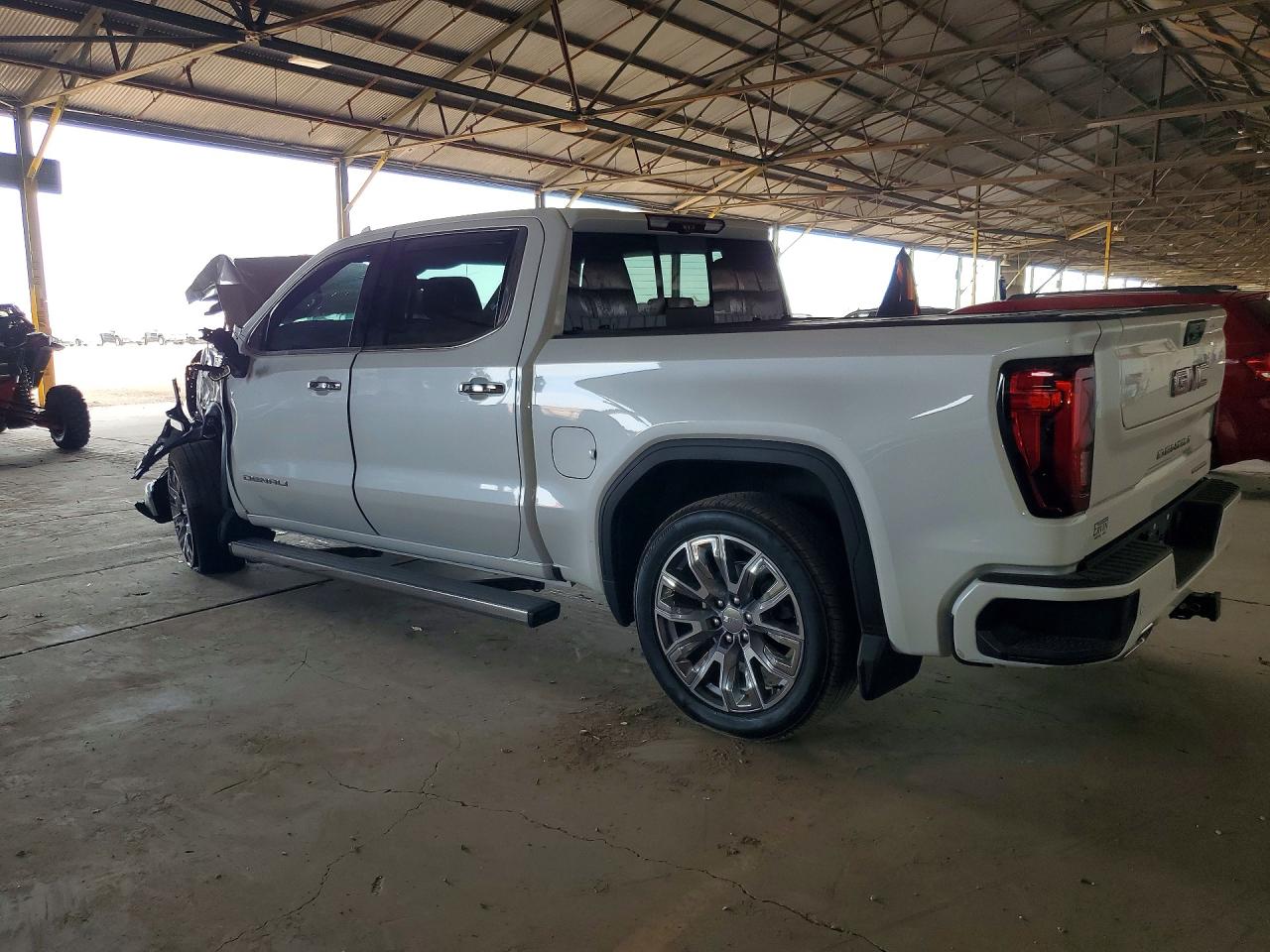 2025 GMC SIERRA K1500 DENALI photo 3