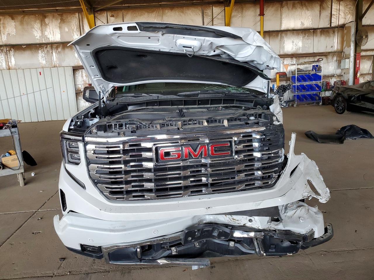 2025 GMC SIERRA K1500 DENALI photo 9
