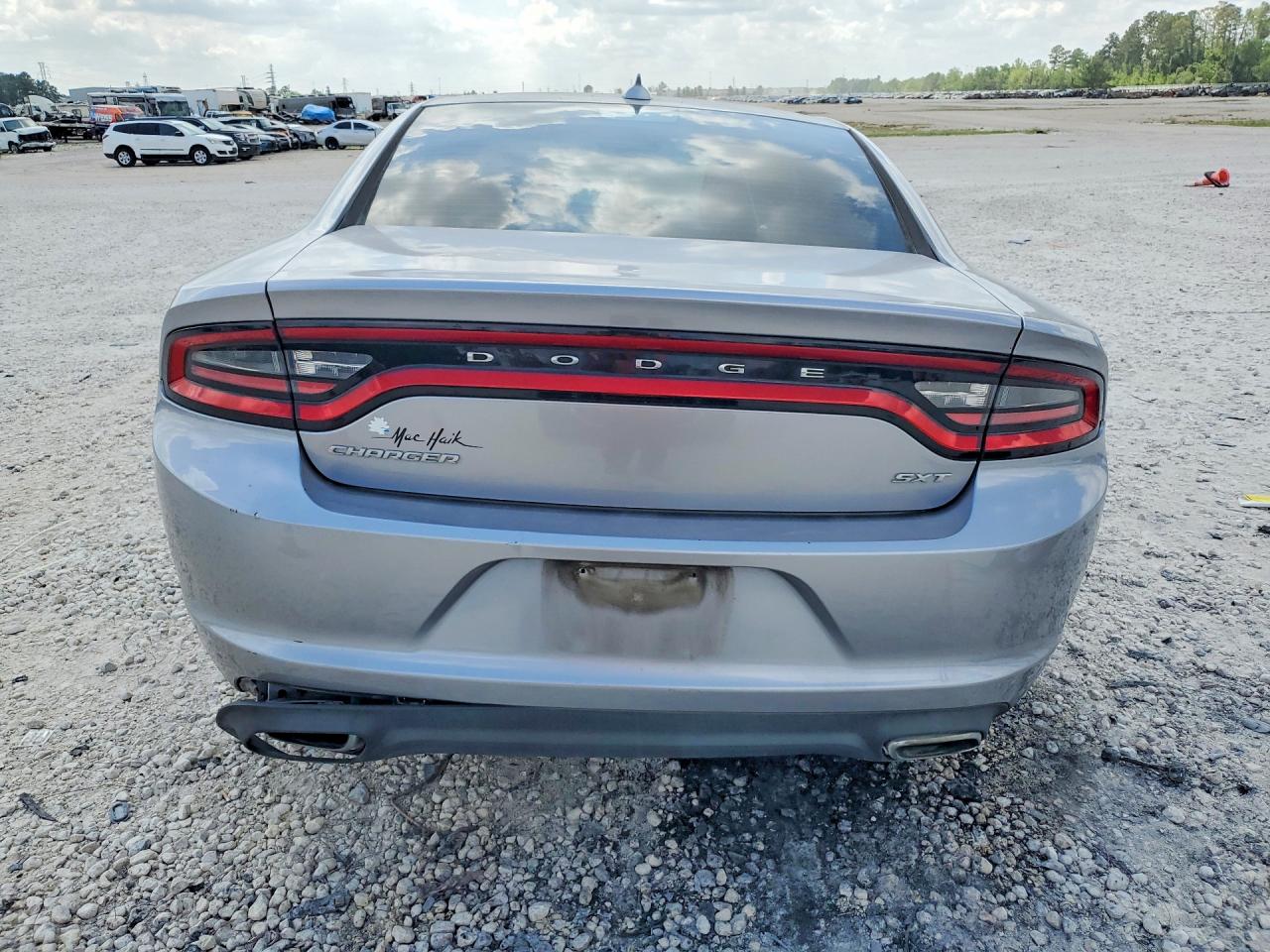2017 DODGE CHARGER SXT photo 6