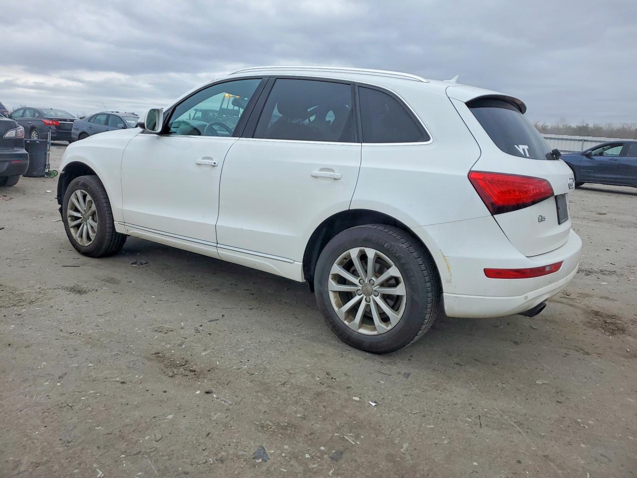 2013 AUDI Q5 PREMIUM PLUS photo 3