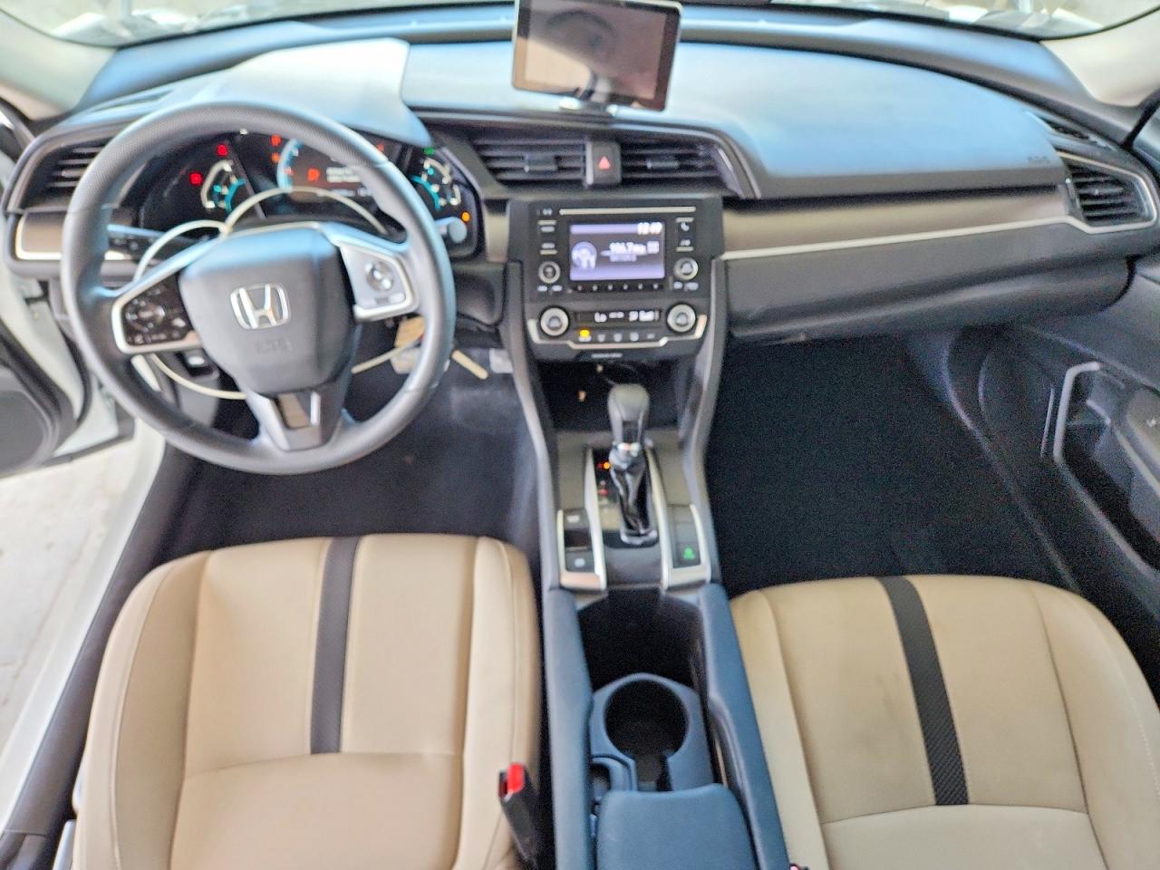 2020 HONDA CIVIC LX photo 8