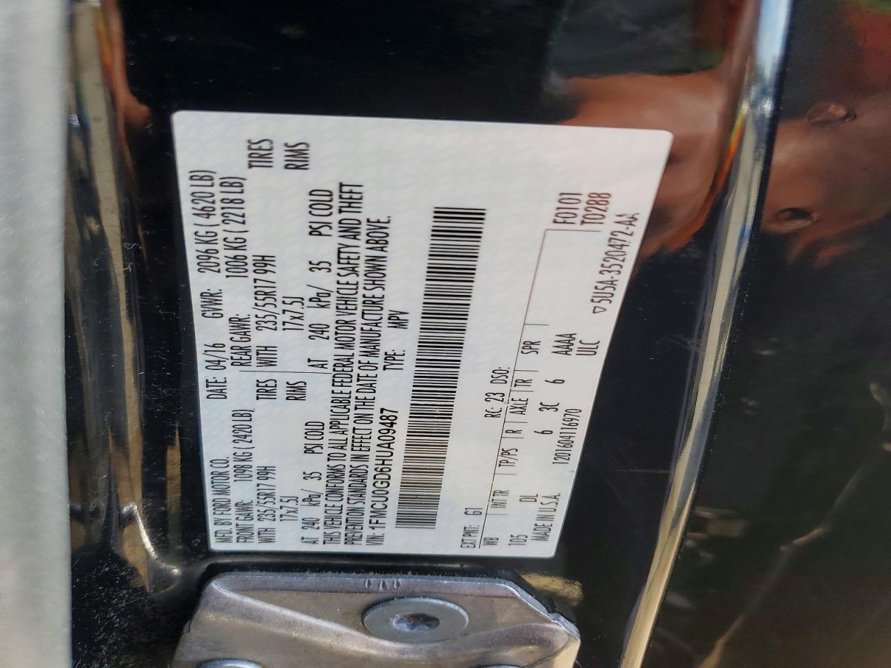2017 FORD ESCAPE SE photo 37