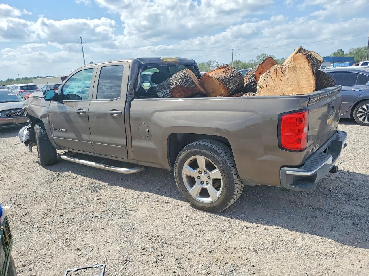 2015 CHEVROLET SILVERADO C1500 LT photo 3