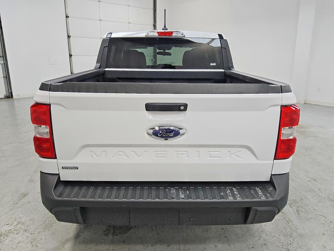 2024 FORD MAVERICK XL photo 11