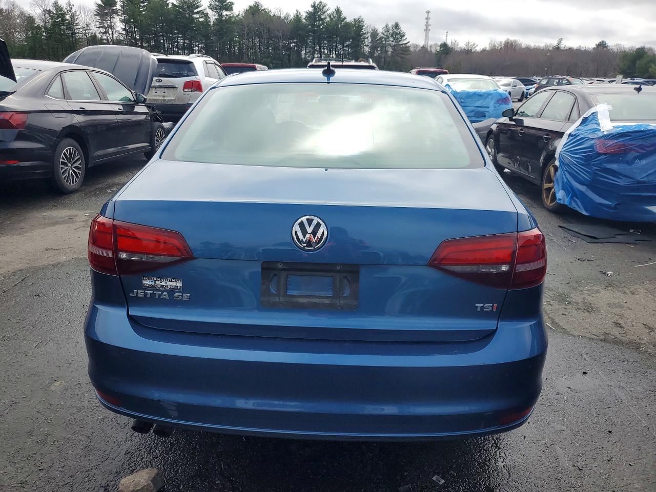 2016 VOLKSWAGEN JETTA SE photo 11