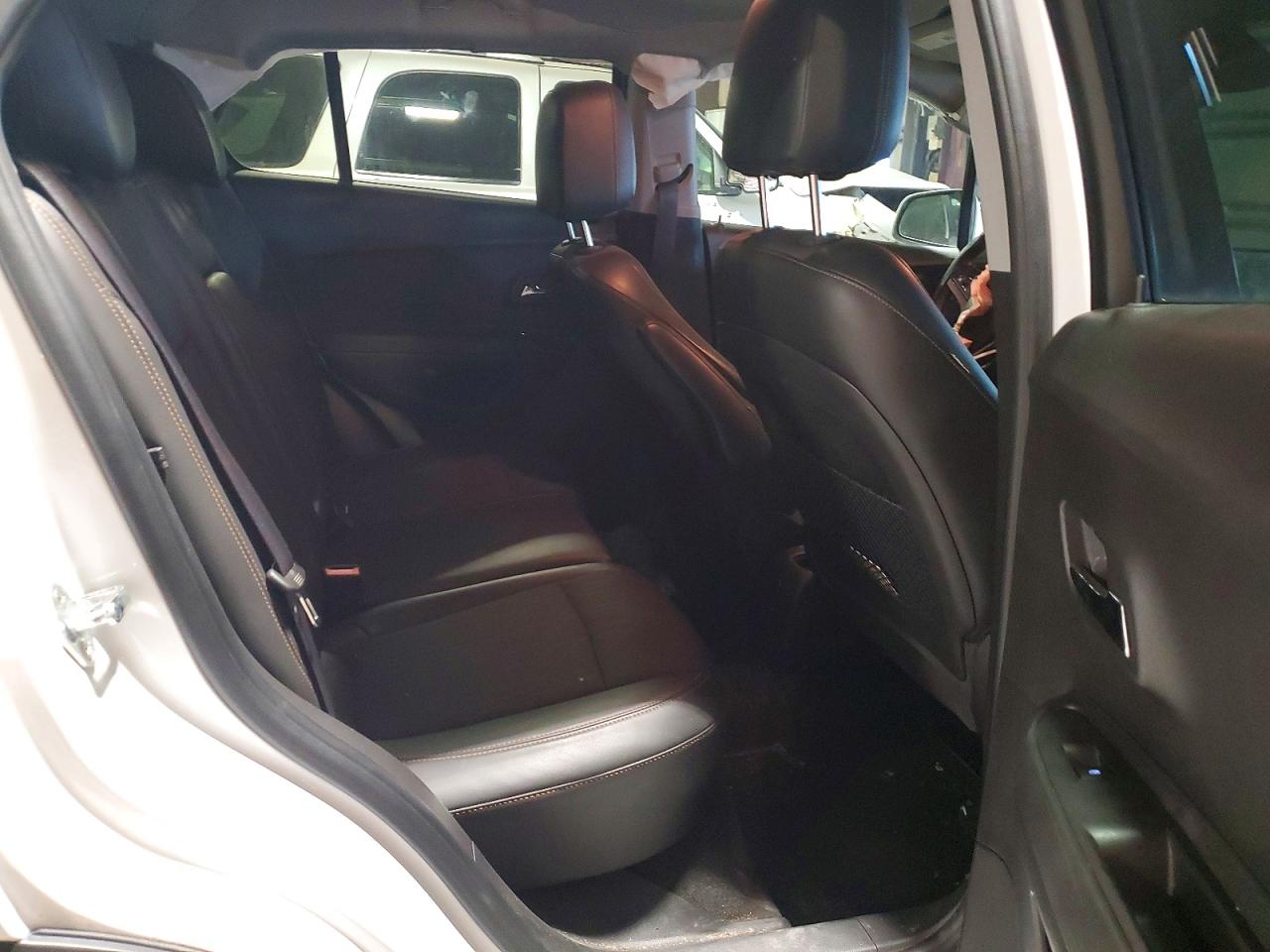 2018 CHEVROLET TRAX 1LT photo 11