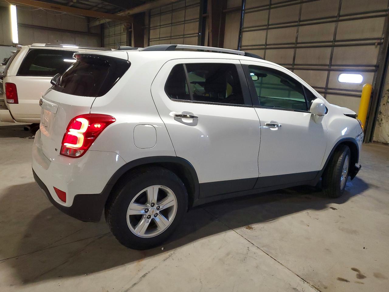 2018 CHEVROLET TRAX 1LT photo 3